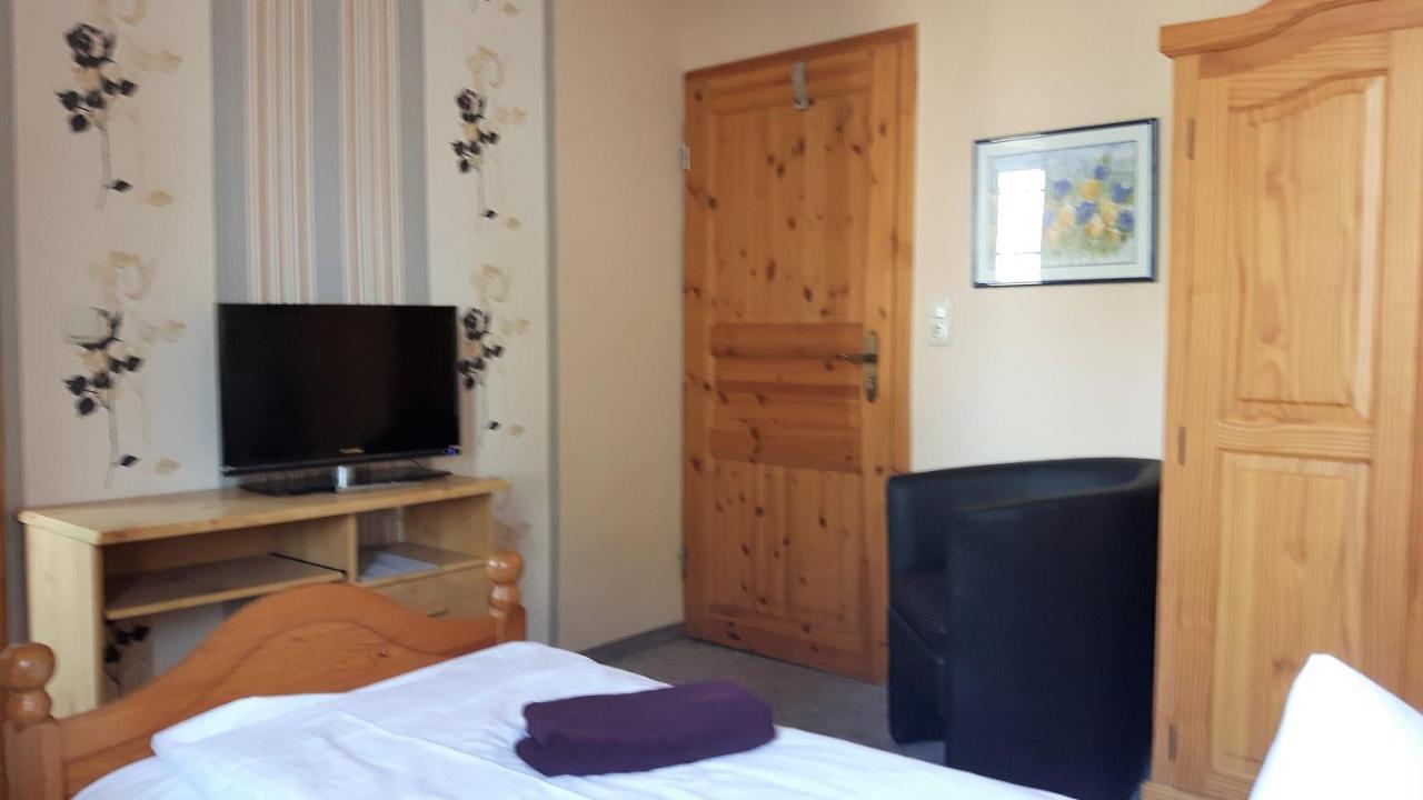 Landhotel "Lichte Aue" Lichtenau Stützengrün Kültér fotó