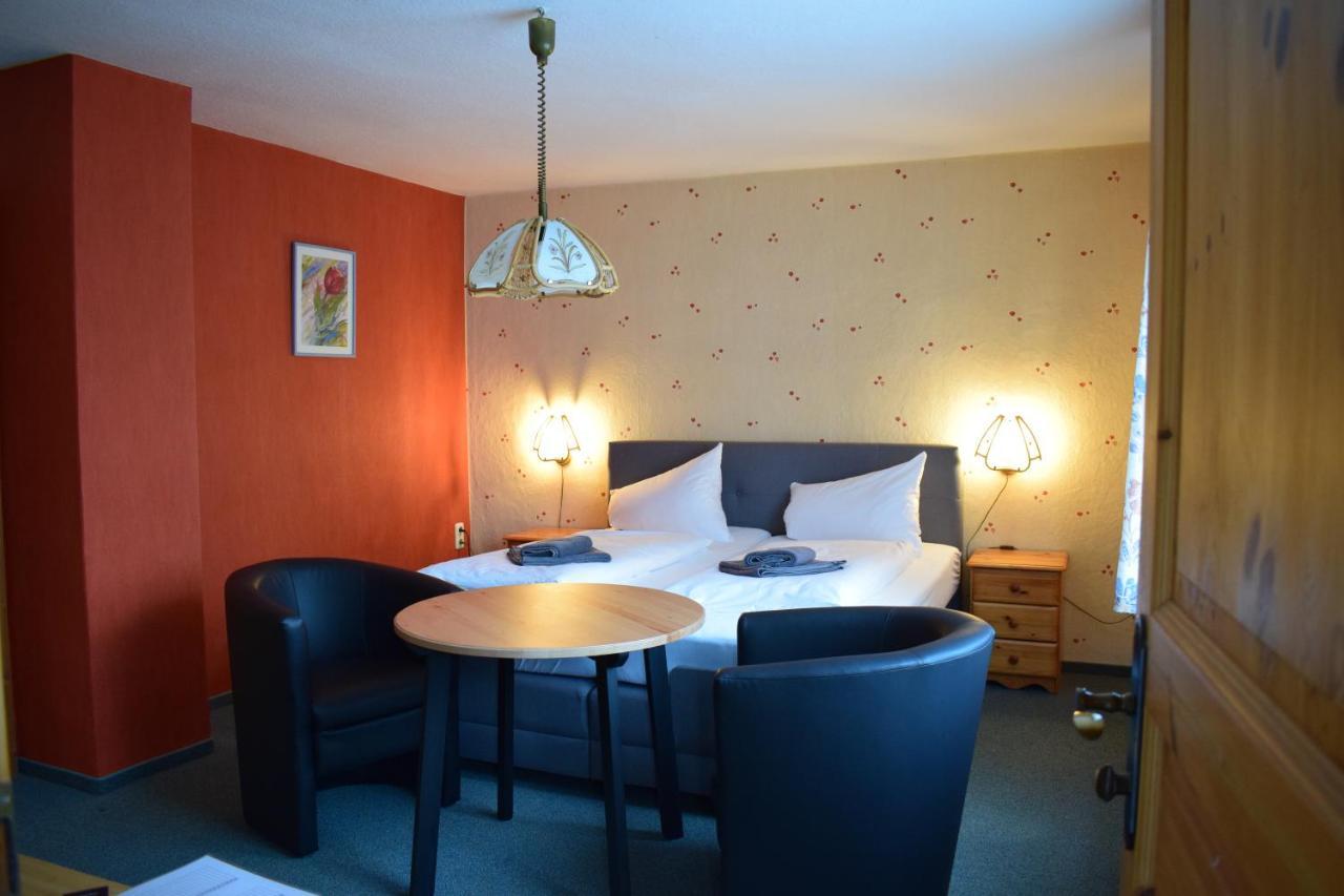 Landhotel "Lichte Aue" Lichtenau Stützengrün Kültér fotó